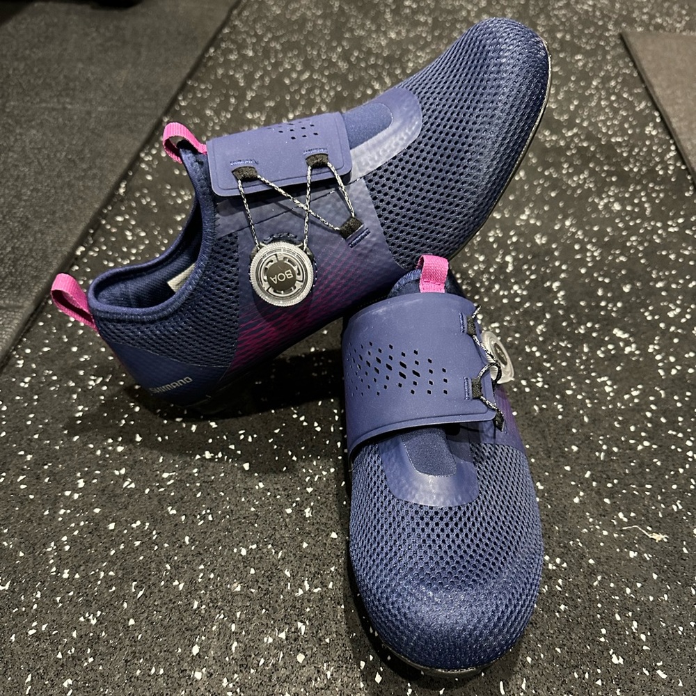 Shimano sz 40 with SPD clips